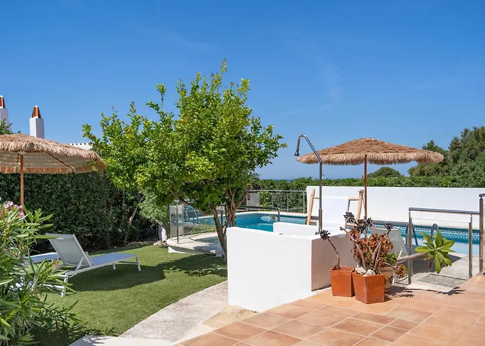 Bini Ezolea * Binibeca