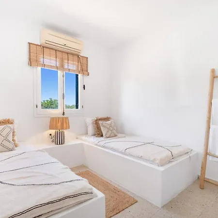 Bini Ezolea By 3villas