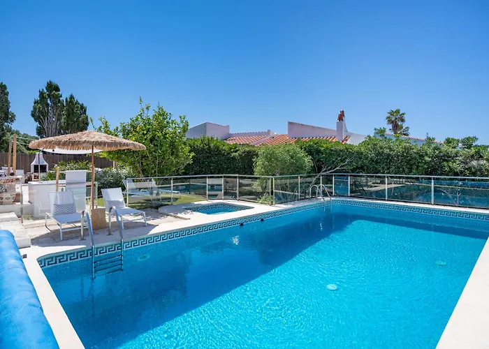 Bini Ezolea * بينيبيكا