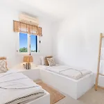 Bini Ezolea Villa Binibeca